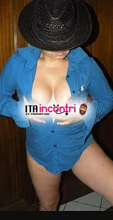 escort.it - A MANTOVA:: CHARI Matura molto disponibile! 💋Signora per momemti di relax e coccole figa pelosa pronta a accoglierti molto dolcemente ti a