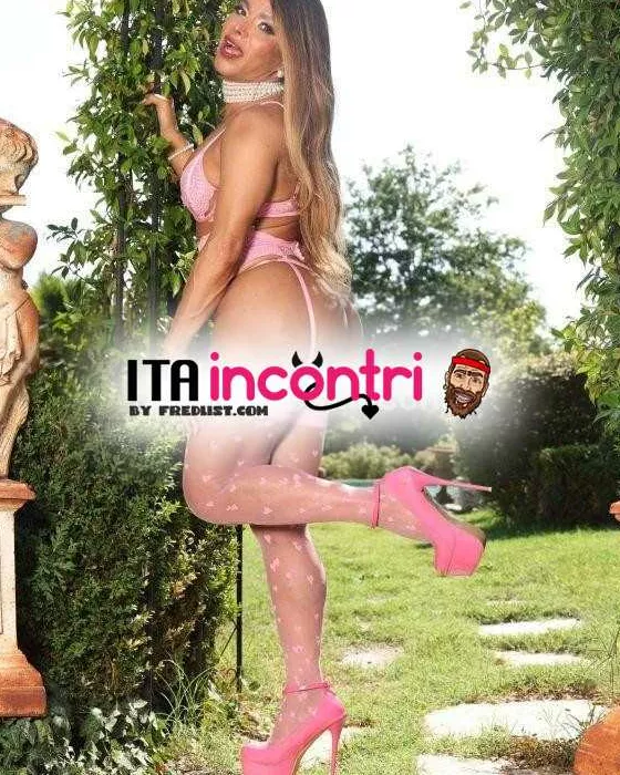 escort.it - AD AOSTA GIULIA CASTELLI SEXY  ESPERTA CALDA CALDA....VERA FOCOSA ....TETTE GRANDI  FOTO VERE 100% e RECENTISSIME