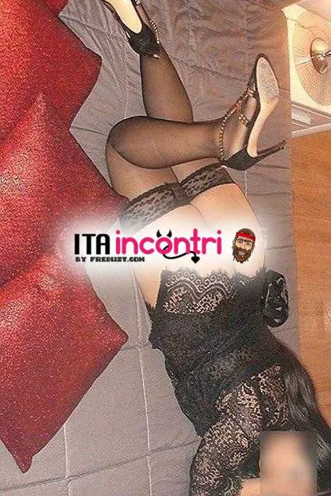 escort.it - ATRATTA DA GIOVANE UOMINI, E ANZIANI REGINA SUPER COMPLETISSIMA.** SIGNORA ,VERA TUTTA DA SCOPRIRE E BACIARE