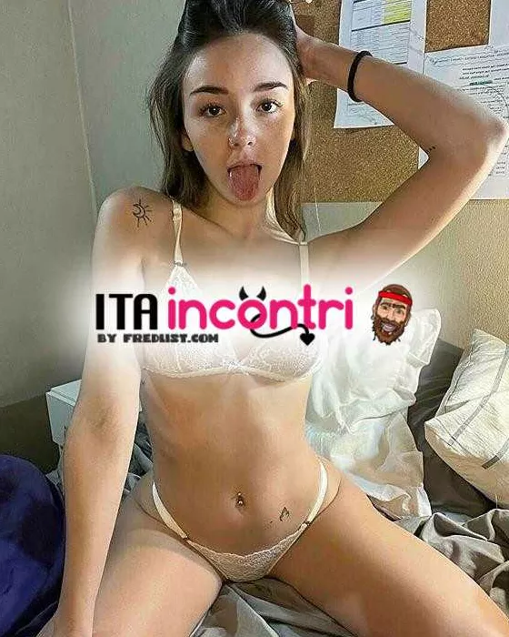escort.it - Chiara porcellina italiana disponibile per rapporti virtuali🥰😝🤭💞