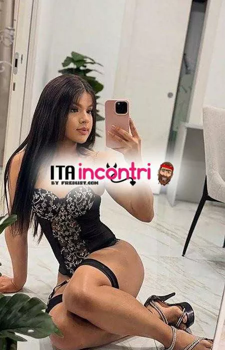 escort.it - Domodossola. Faccia d'angelo e cazzo enorme. Giovane donna trans di Medellin Colombia
