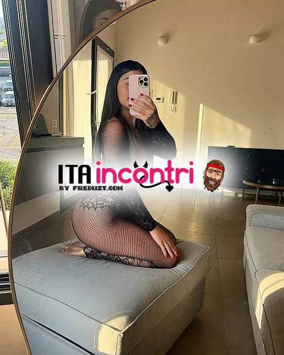 escort.it - Elegante e dolce piccola diavoletta Sara