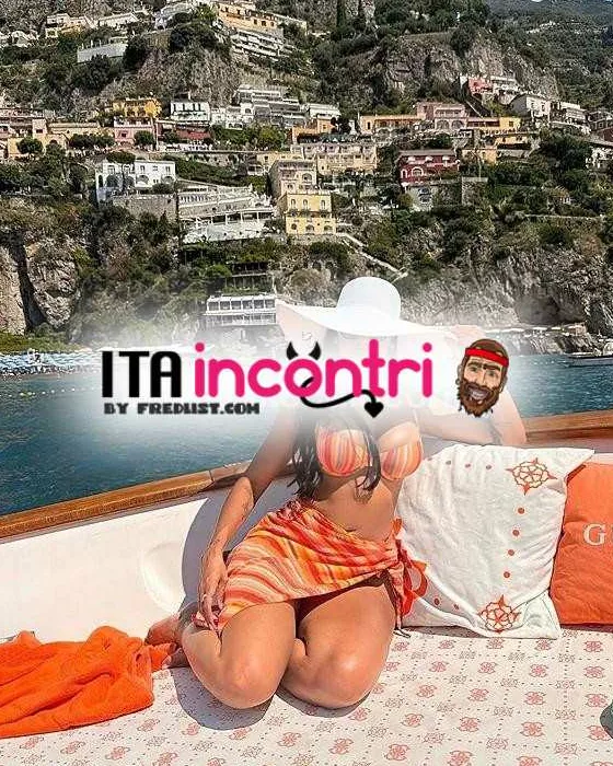 escort.it - Eleganza, ❄️ ho freddo ❄️ scaldami discrezione e attenzione ai dettagli.
Sono una donna raffinata, solare e amante delle belle conversazioni e dei mo