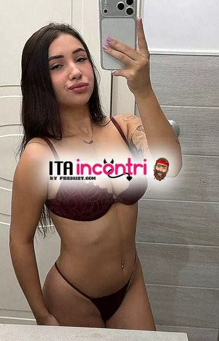 escort.it - GIOVANE BRASILIANA CALDA 🔥 NINFOMANE🌸 PICCOLA E AMANTE DEI POMPINI LUNGHI E BAGNATI 💦🤤