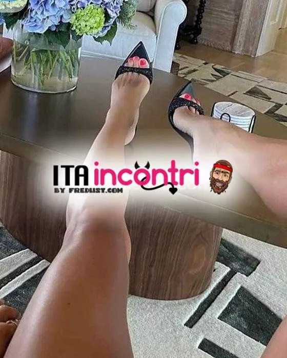 escort.it - ITALIANA DI ALTISSIMO LIVELLO SOLO ITALIANI NON STRANIERI NON ANONIMO MINIMO 100 ROSE ROSSE PRELIMINARI SCOPERTO FETISH 69 PIOGGIA DORATA RAPPORTO PAS