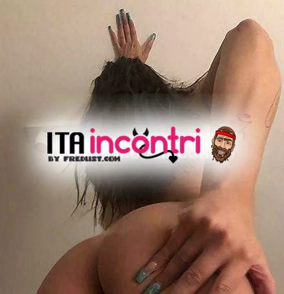 escort.it - KIARA BELLA RAGAZZA TRANS PORCA 20 CM REALE