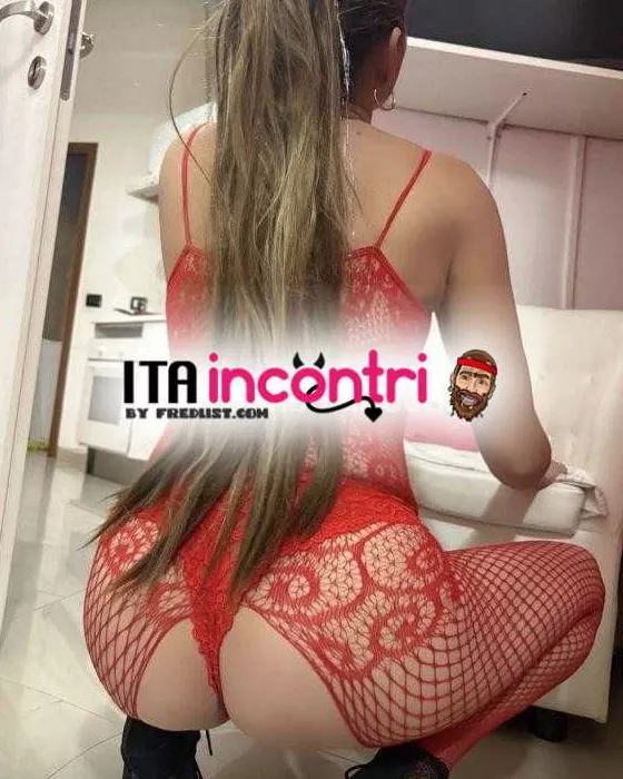 escort.it - New new bionda fantastica PARTICOLARISSIMO BODY-MASSAGE ESEGUITO COL MIO CORPO E SENO con la mia PELLE VELLUTA E PROFUMATA, () anche rilassante