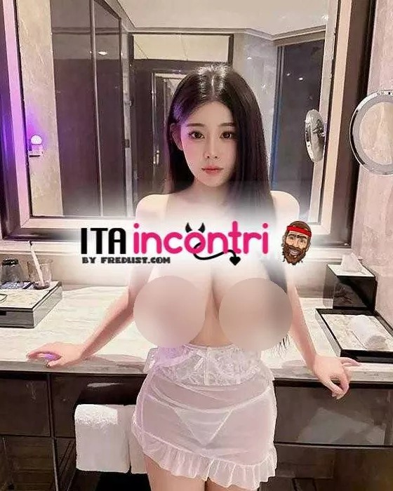 escort.it - Sara – una notte sotto la luna, tra ulivi, candele e una brezza leggera.