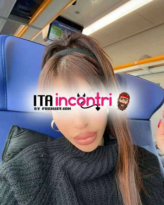 escort.it - Sonia porno star più 2 cugine prima volta in zona