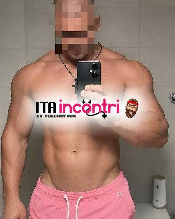 escort.it - Sono Erik,un dominatore di classe, attivo e per garantire relax,