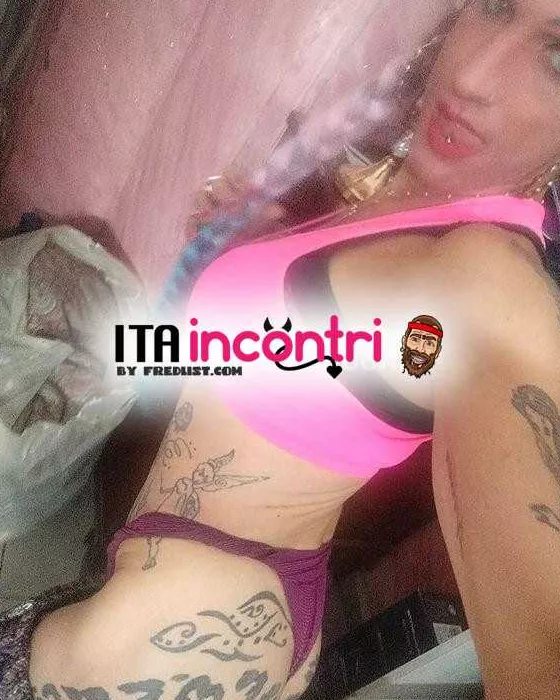 escort.it - Sono una bella ragazza con la treccia culo tutto tatuato e con sorpresa