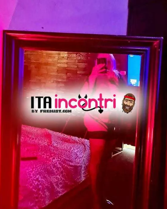 escort.it - Tettona  10 ma  naturale per buon gustaio0
