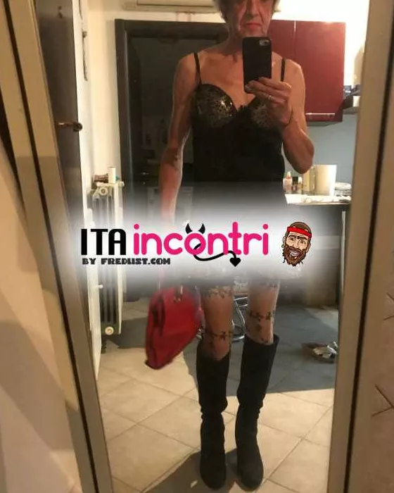 escort.it - Trav passiva, effeminata e ninfomane.