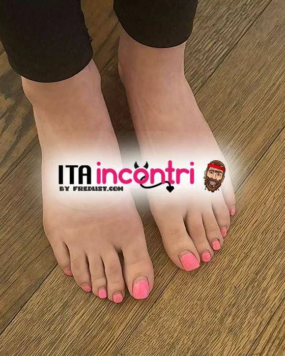 escort.it - UNICA SIMONA ITALIANA 22 enne !! Amo preliminari il sesso e fare Mistress la padrona ! Chiamami o scrivimi un bacio vieni a scoparmi