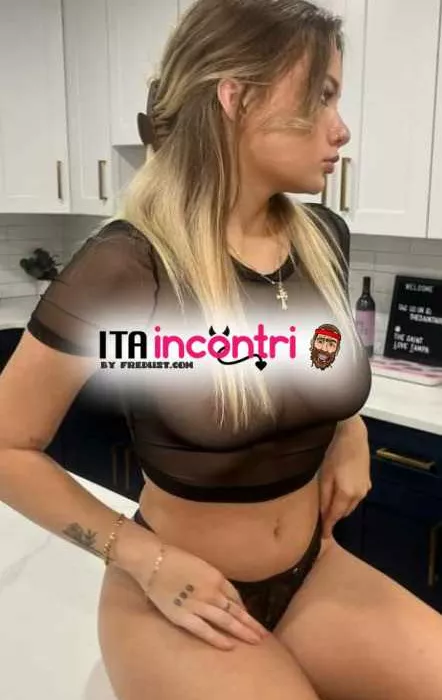 escort.it - Videochiamata con bella bionda ...