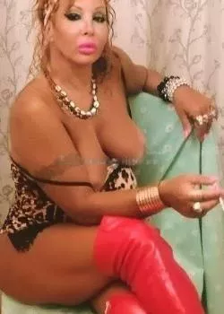 escort.it - Bella Rossa Trans Italiana Zona Pallavicino.. Ambiente Molto Riservato E Climatizzato..., Non Perditempo.