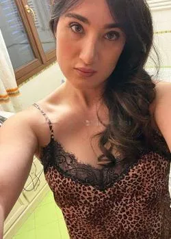 escort.it - Giulia Massaggiatrice Romagnola Anche Con Pos