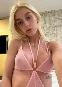 escort.it - New Pescara chloe Bella Top Trans Giovane attiva E Passiva calda Una Vera Troia Giovane 100% Reale Ti Aspetto Per Divertirci