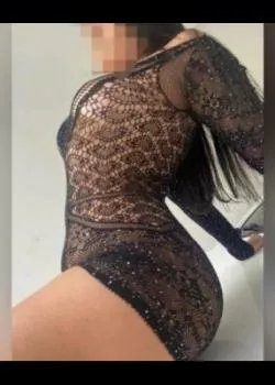 escort.it - ZONA VIAREGGIO PRIMISSIMA VOLTA VERONICA Sono una bella Brasilianna donna matura di 45 anni Bella, unica e tutta