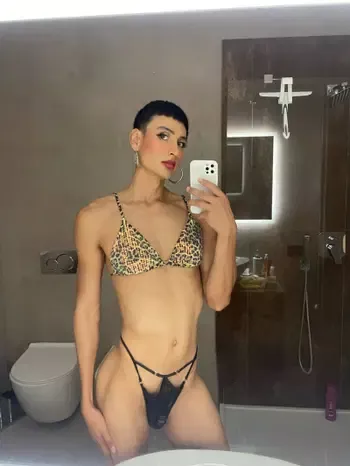 escort.it - Casiel - femboy