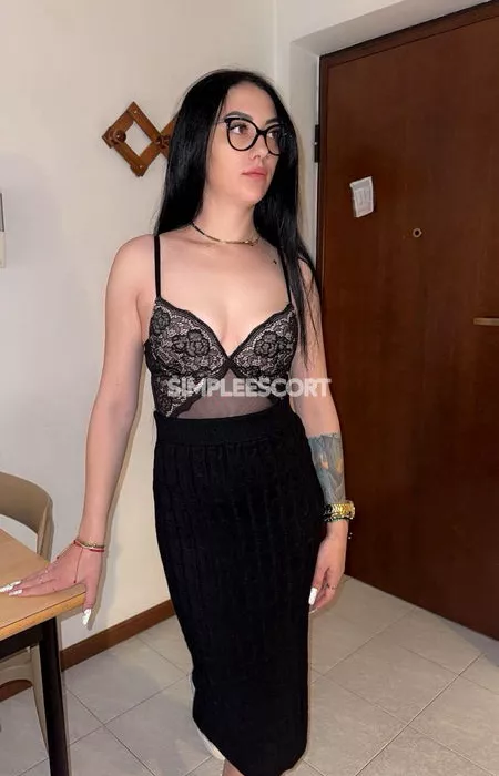 escort.it - CIAO a tutti ! Chiamami o scrivimi per ogni voglia e fantasia !! Anche schiavi Mistress STRAPON ! LATO B ! Gola profonda ! Ogni fantasia