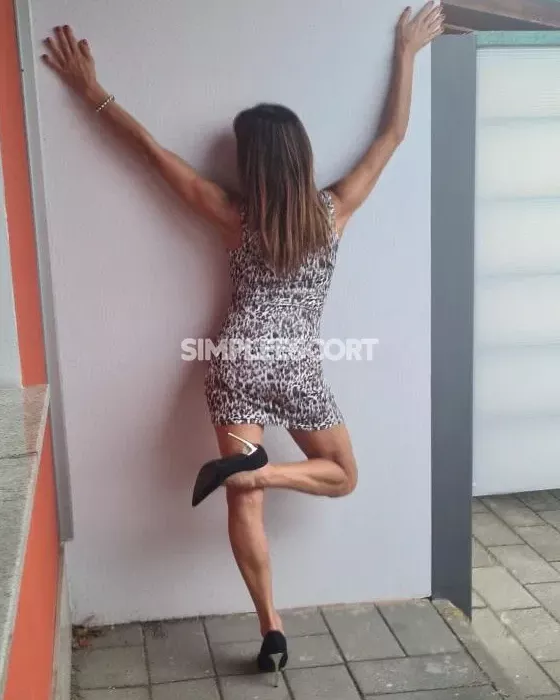 escort.it - Francesca: donna italiana raffinata.