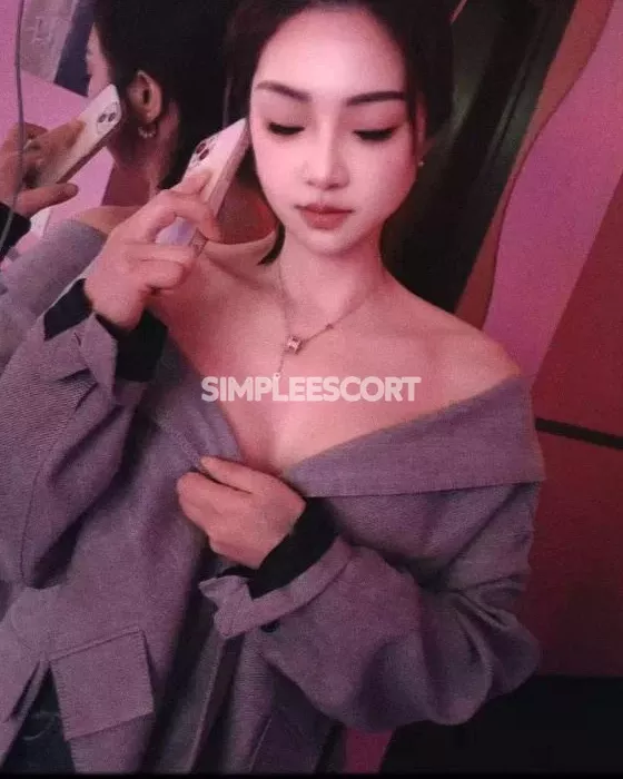 escort.it - Melissa, giovane orientale: massaggi sensuali e piacere unico