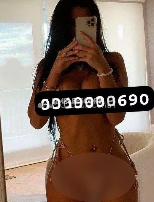 escort.it - MONTECATINI
POCHI GIORNI
APPENA ARRIVATA
SPLENDIDA RAGAZZA MOLTO SEXY E PROVOCANTE. 
MASSAGGIATRICE COMODISSIMA
CON ARIA CONDIZIONATA