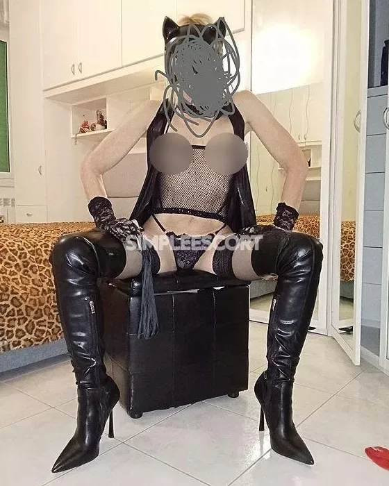escort.it - PADRONA ITALIANA ADORAZIONE DEI PIEDI MASSAGGIO PROSTATICO STRAPON FETISHBONDAGE E MOLTO ALTRO ANCORA RAPALLO