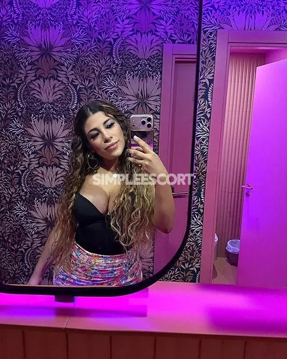 escort.it - Sannia Mallory: Passione e Piacere Unici a Martinsicuro
