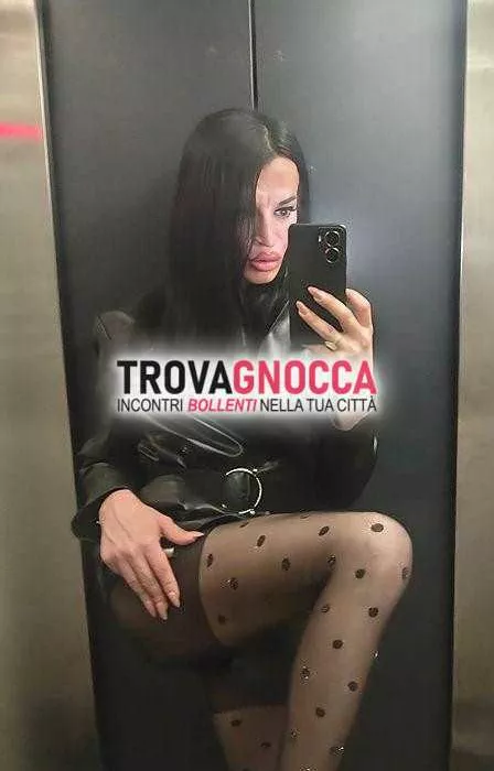escort.it - 3514686333 - Bari: fuori gran signora dentro gran puttana