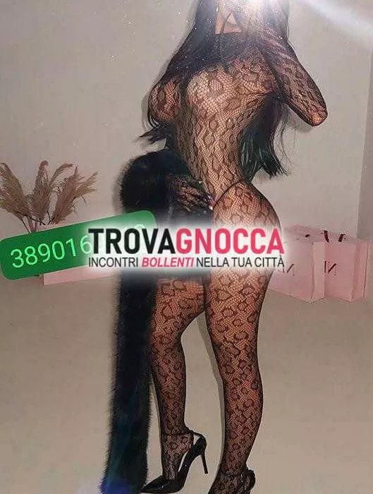 Foto di 3890160112